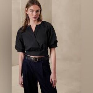 NWT Banana Republic Puff Sleeve Cropped Blouse - Medium